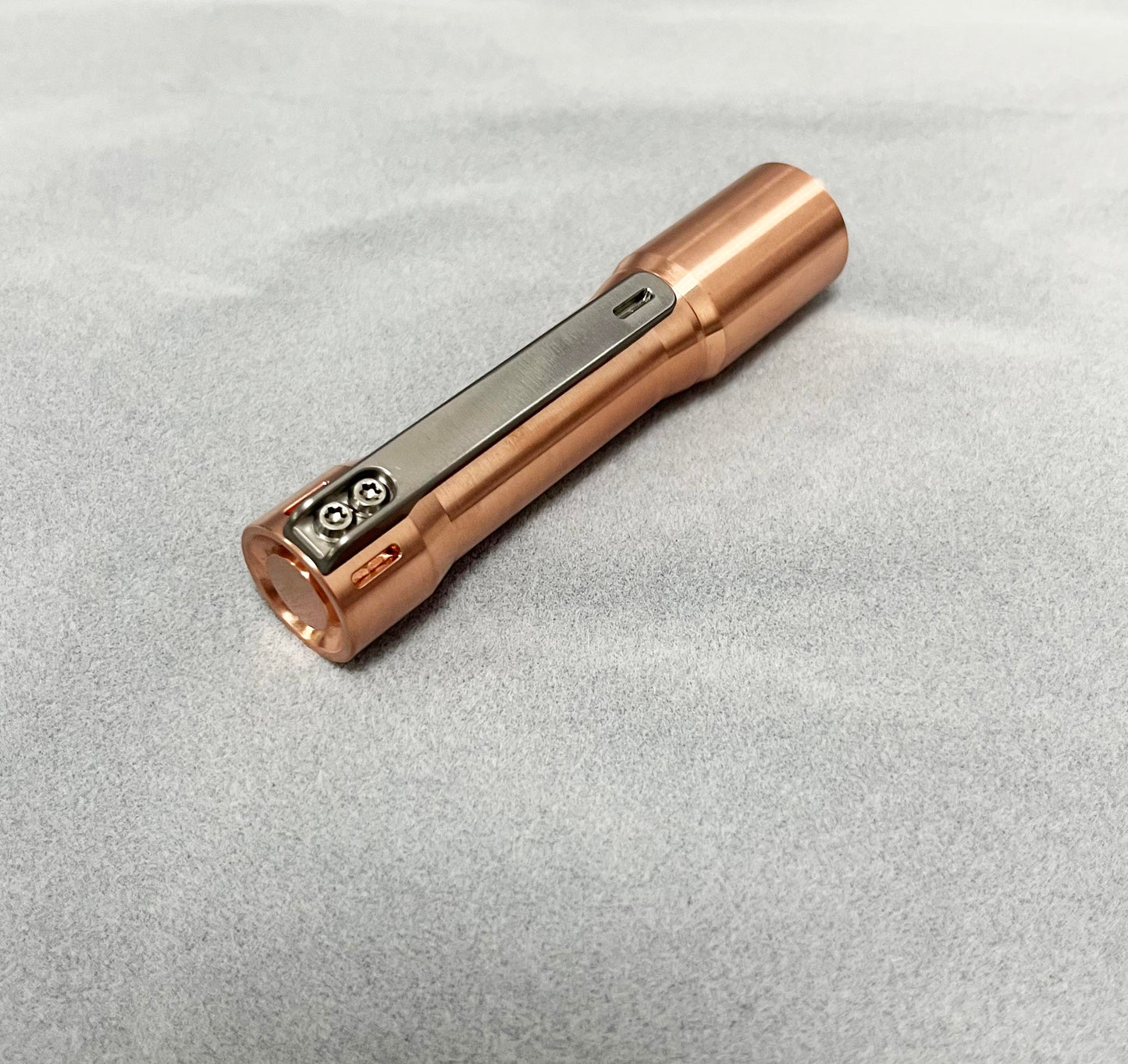 EDOLUC Glow arrow EDC Flashlight Copper Smooth Nichia 519a 4000K R9080/Samsung5000K/XPL6500K with Type-C 14500/AA Battery