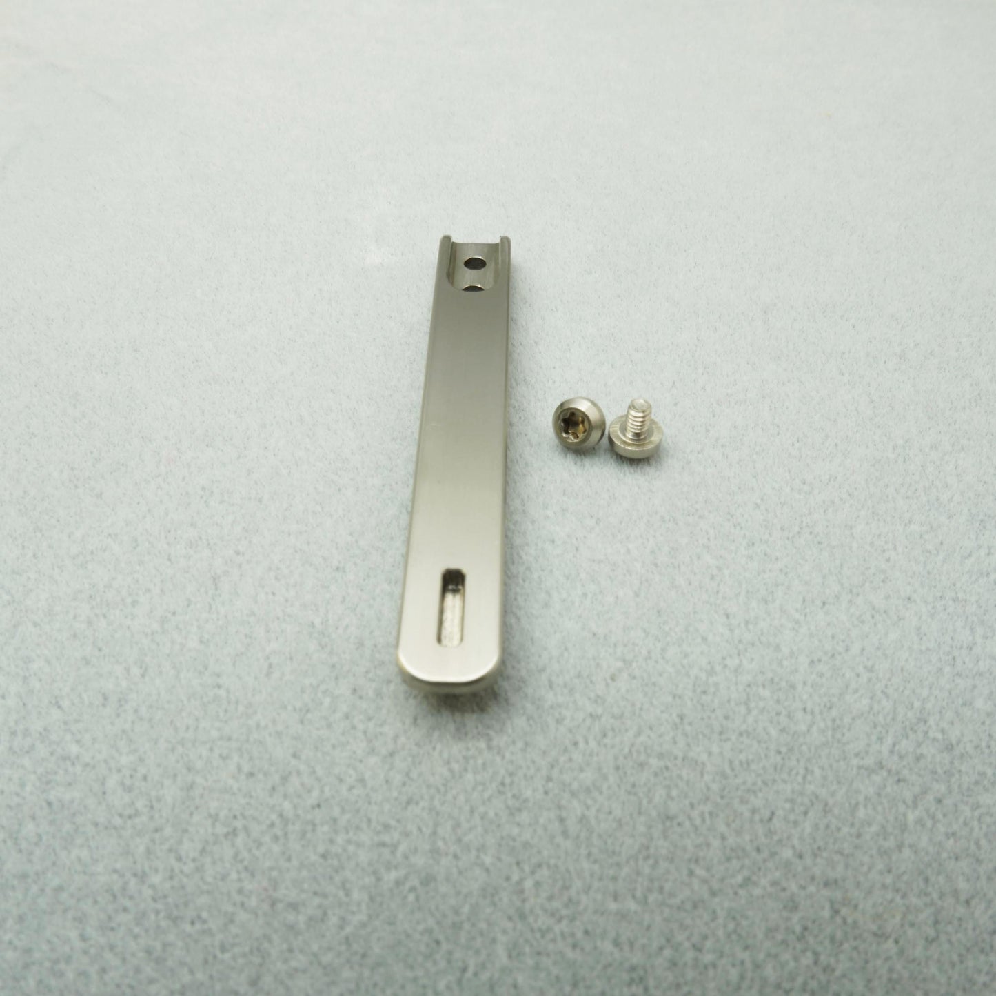 Edoluc Titanium Raw Clip with 2pc screws of T8- 2#-56