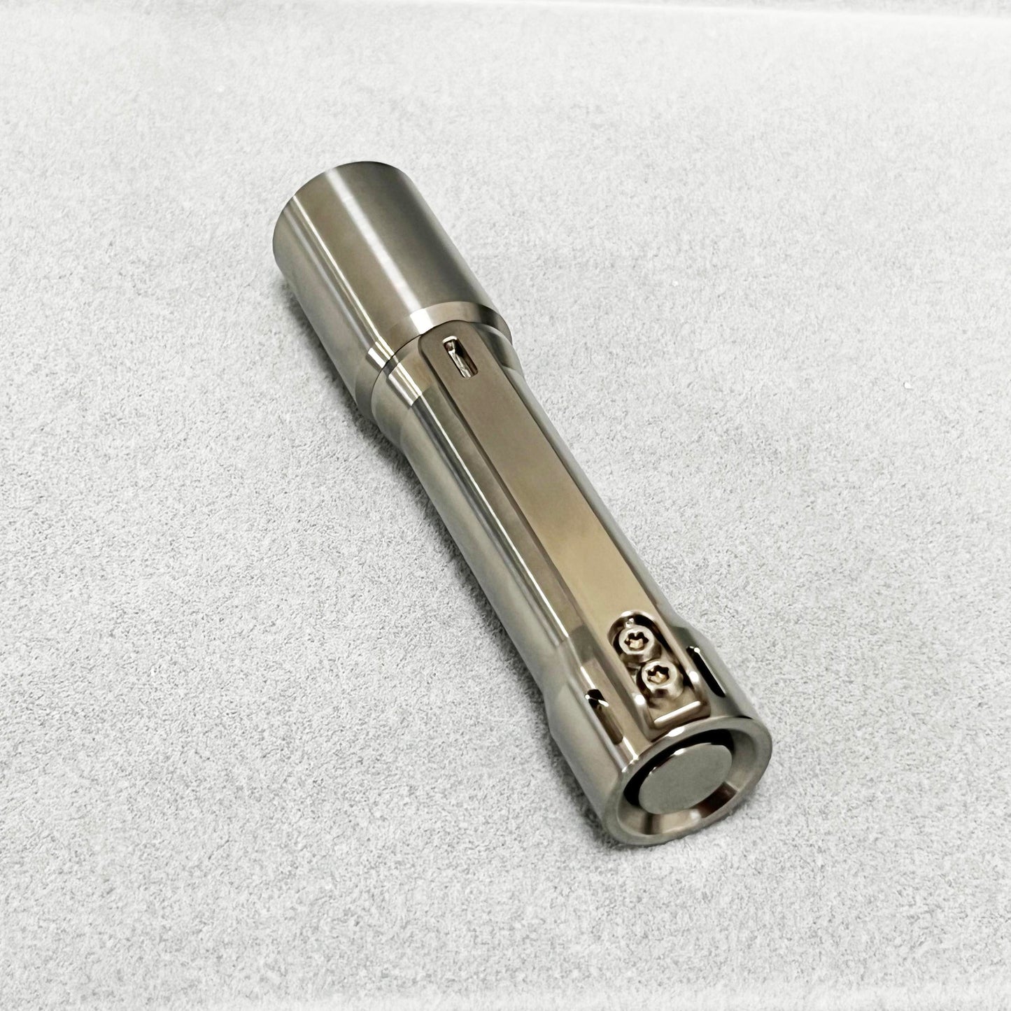 EDOLUC Glow arrow EDC Flashlight Titanium Raw Smooth with Type-C 14500/AA Battery