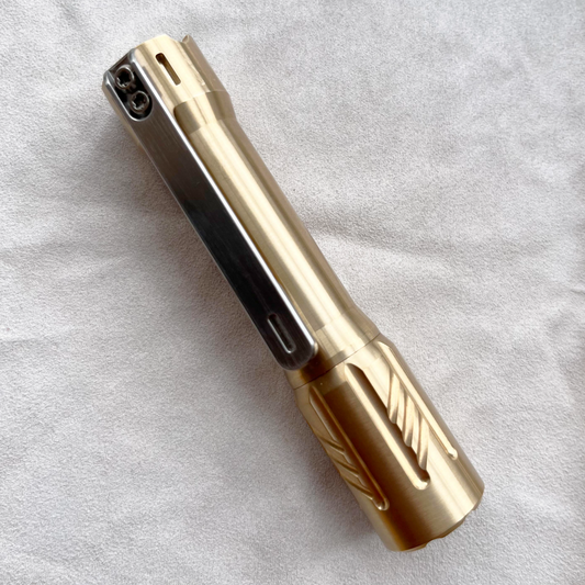 EDOLUC Glow arrow EDC Flashlight Brass Nichia 519a 4000K R9080/Samsung5000K/XPL6500K with Type-C 14500/AA Battery