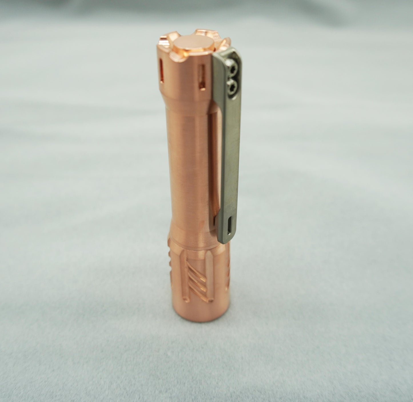 EDOLUC Glow arrow EDC Flashlight Copper Nichia 519a 4000K R9080/Samsung5000K/XPL6500K with Type-C 14500/AA Battery