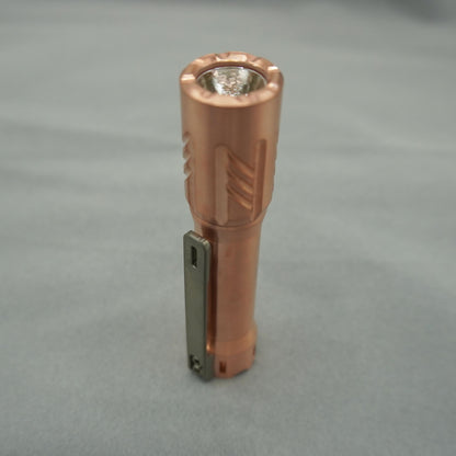 EDOLUC Glow arrow EDC Flashlight Copper Nichia 519a 4000K R9080/Samsung5000K/XPL6500K with Type-C 14500/AA Battery