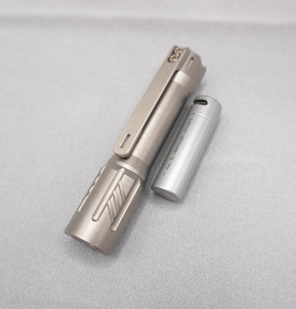 EDOLUC Glow arrow EDC Flashlight Titanium Beadblasted Nichia 519a 4000K R9080 with Type-C 14500/AA Battery